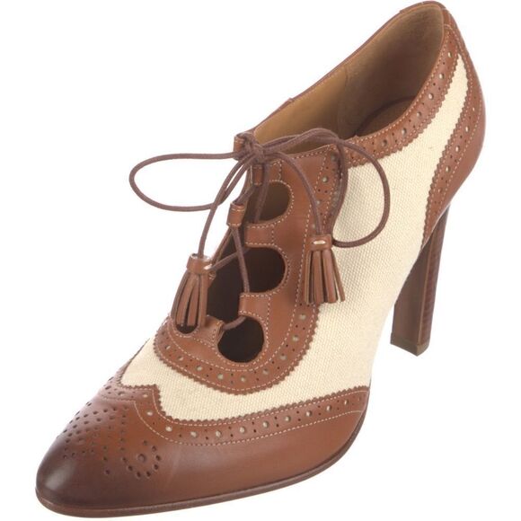 Ralph Lauren 2020 Pre-Fall Collection Scarlette Calfskin Spectator in Gold/Ecru - Picture 13 of 16